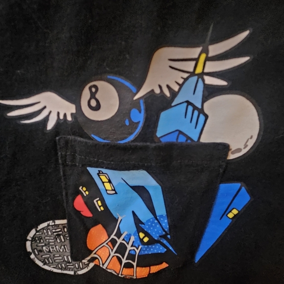 Dreamland graffiti t-shirt small - Picture 8 of 8